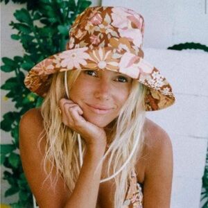 Billabong Salty Blonde Far Out Floral Wide Brim Hat bucket